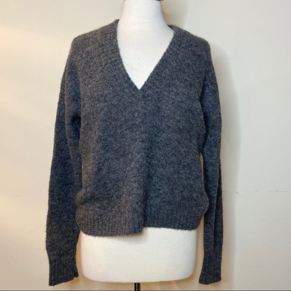 TIBI AIRY ALPACA V-NECK SWEATER - HEATHER GREY - Picture 9 of 16